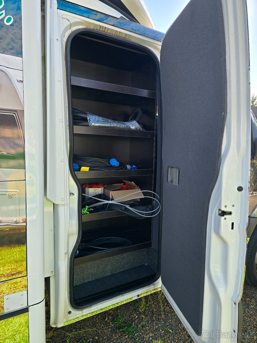 Prodám speciál MB Sprinter 519 CDI, 4x4 - částečně pancéřova - 5