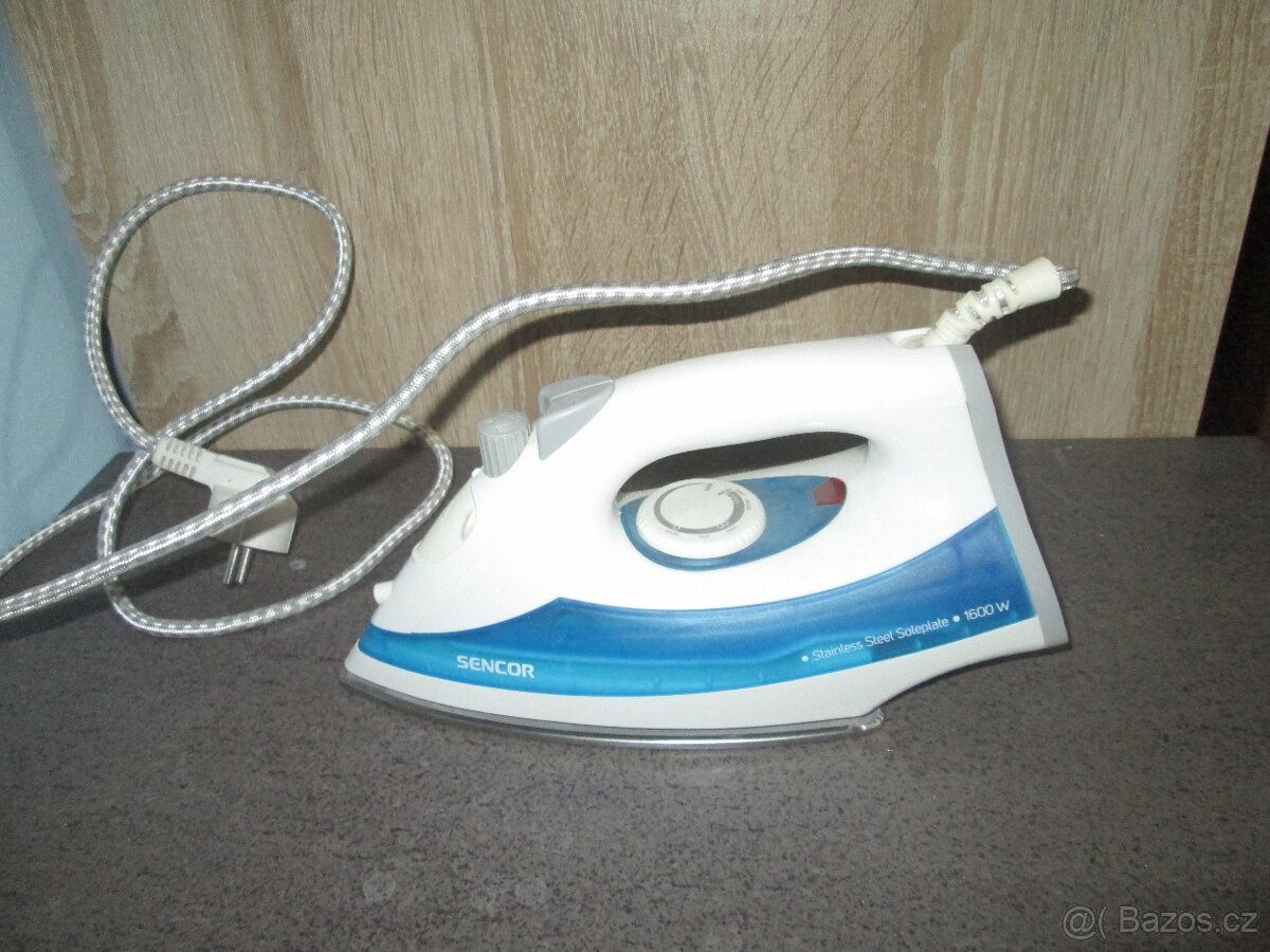 Napařovací žehlička - zánovní - 5