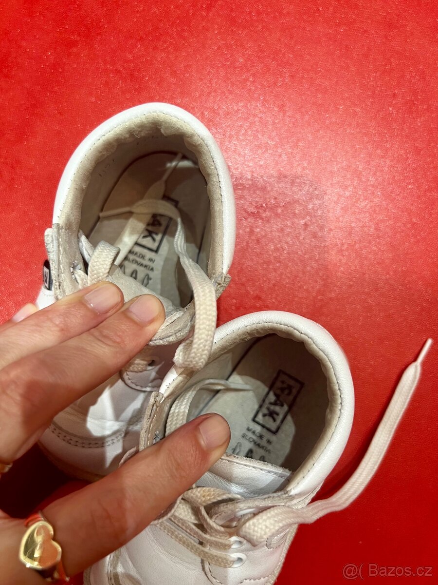 Dětské bílé kožené tenisky - 5