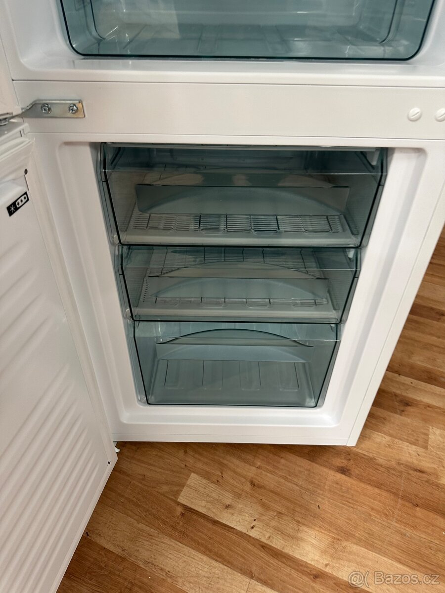 Lednice s mrazákem OK (289) - 5