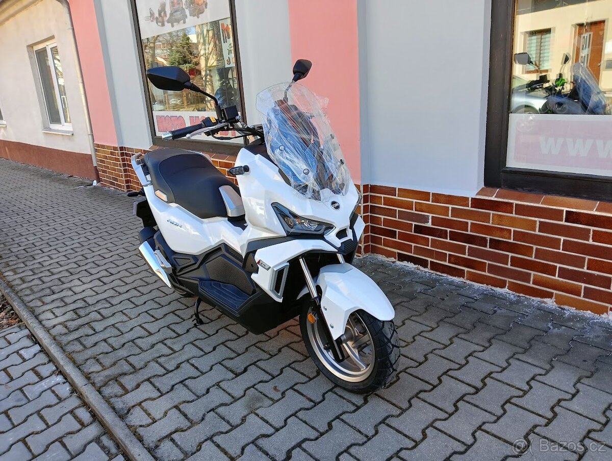 Skútr Sym ADX 125 L/C ABS - 5