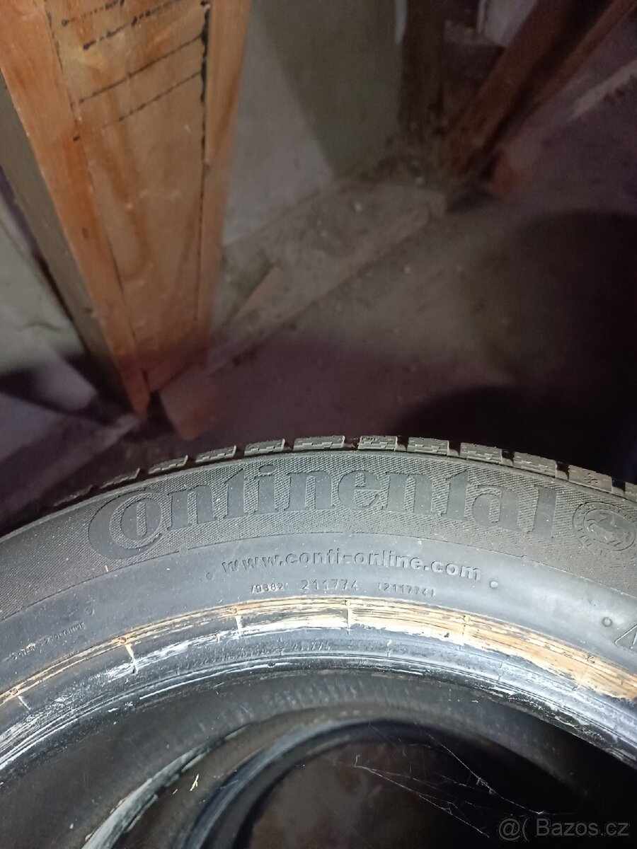 Pneu 225/55 R17 - 5