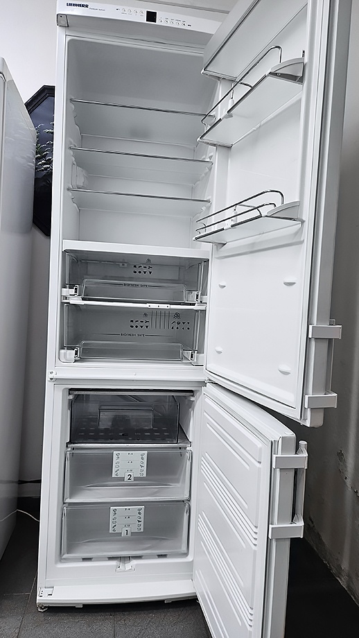 Lednice s mrazákem BOSCH, kombinovaná, LIEBHERR BioFresh - 5