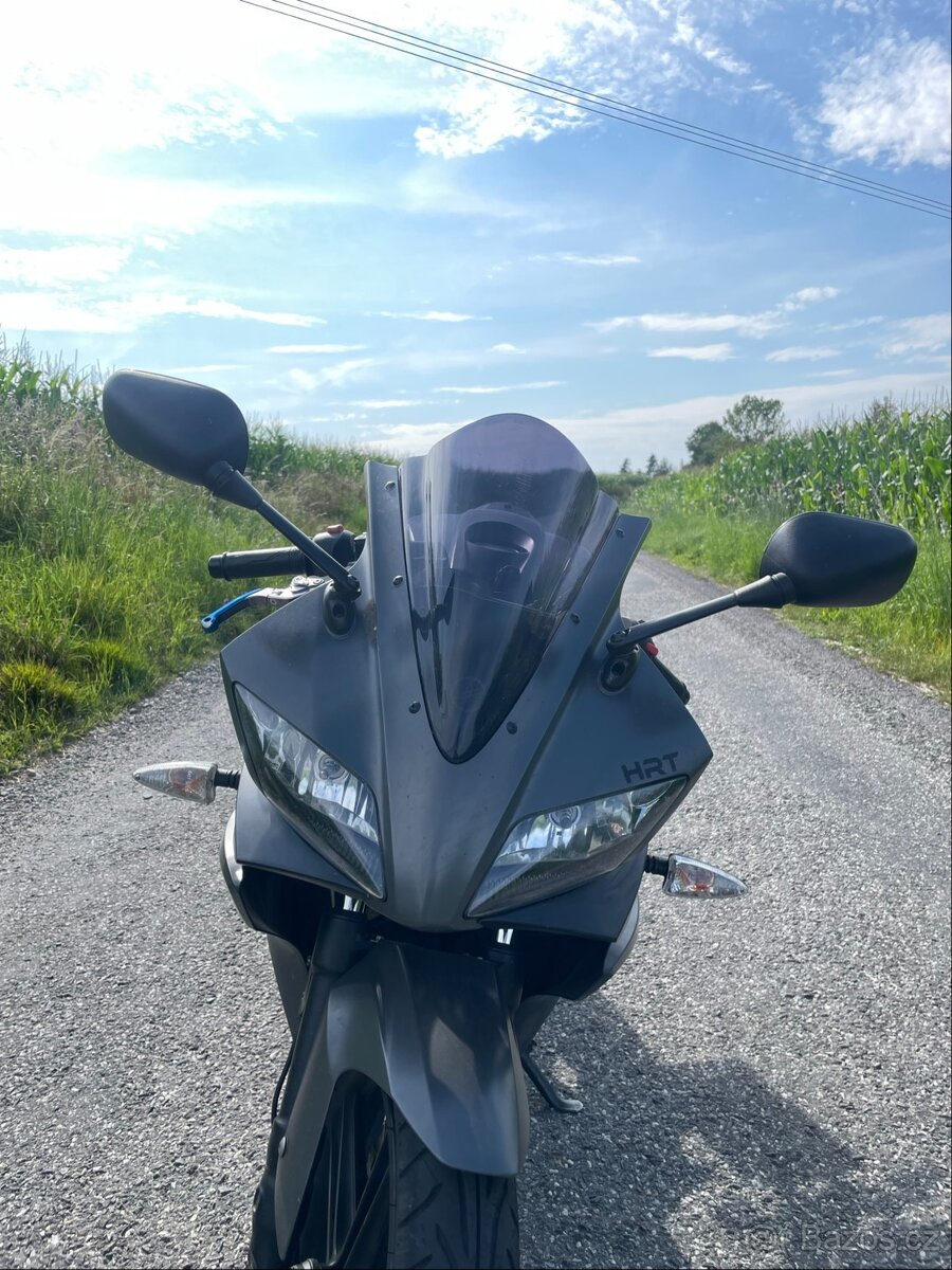 Yamaha YZF 125R - 5