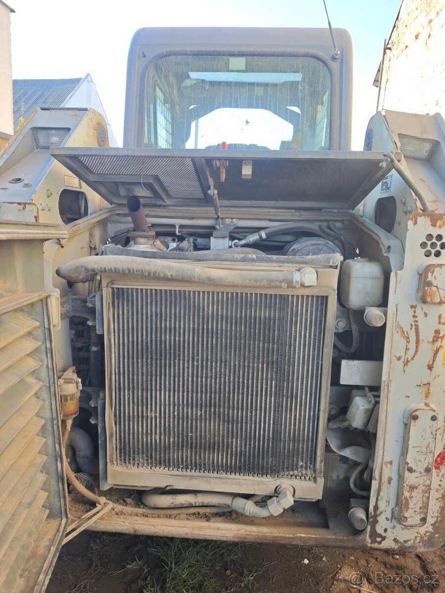 Pásový kompaktní nakladač TAKEUCHI TL8 - 5