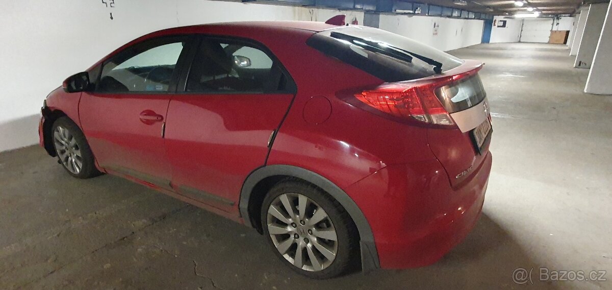 Honda Civic 1.8/104 kW - 5
