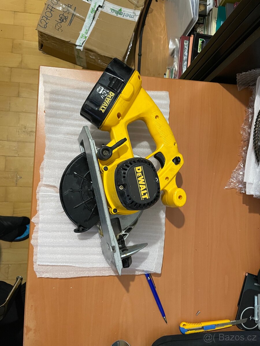 PRODÁM SET AKU NÁŘADÍ DEWALT - 5