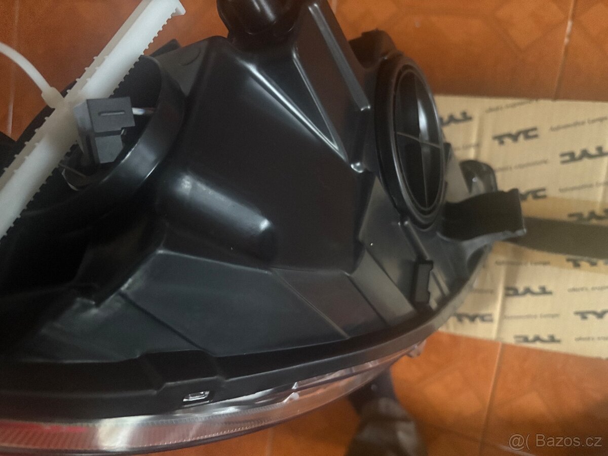 Ford fiesta levé přední světlo - 5