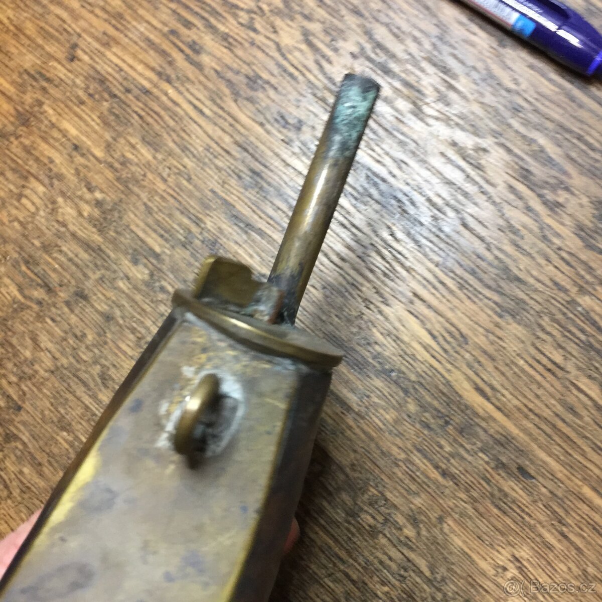 stará prachovnice mosaz měď - zásobník na střelný prach - 5