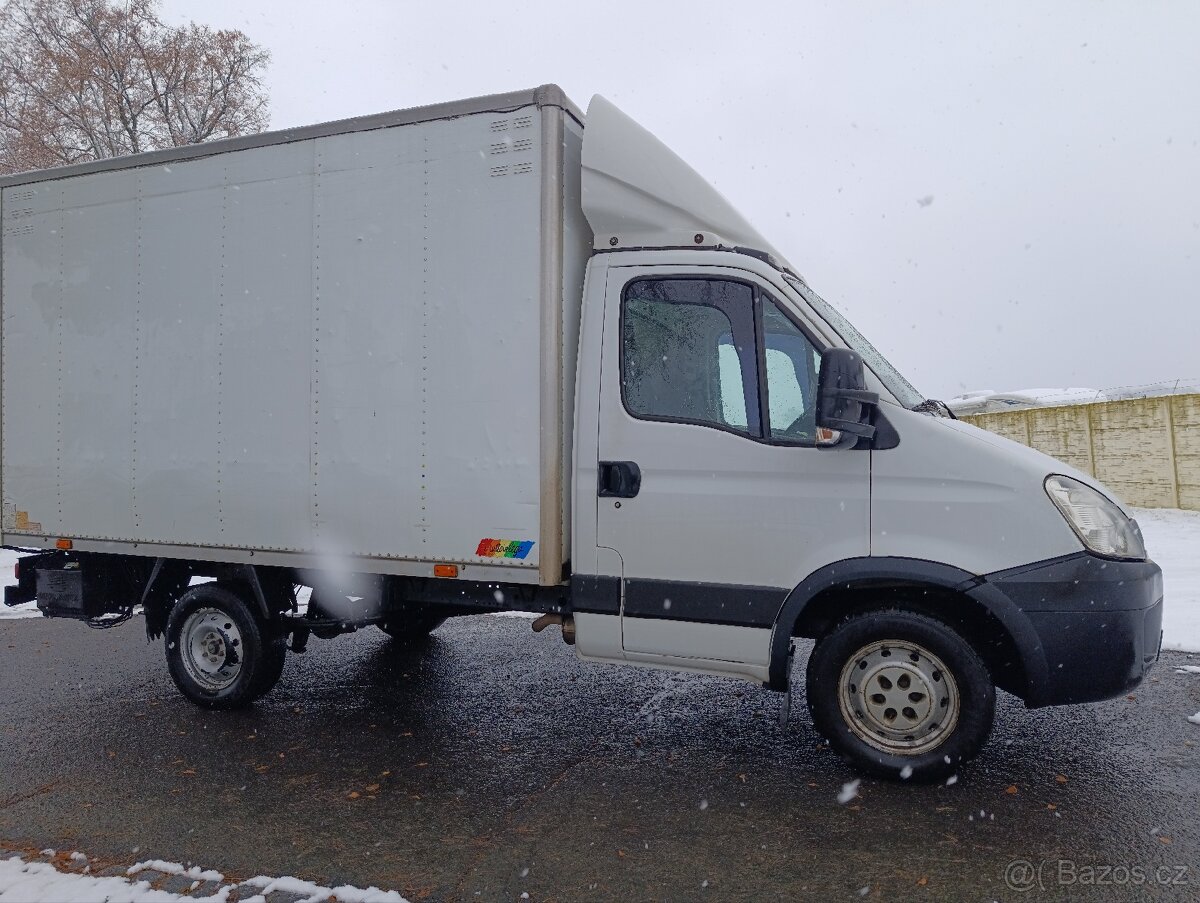IVECO DAILY SKŘÍŇ S ČELEM 2011 - 5
