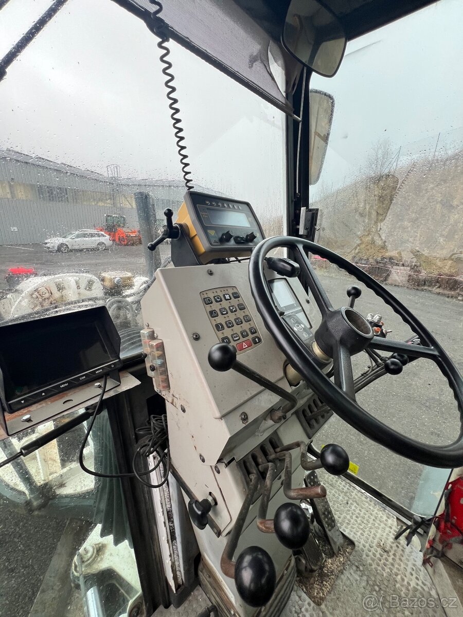 Grader New Holland - 5