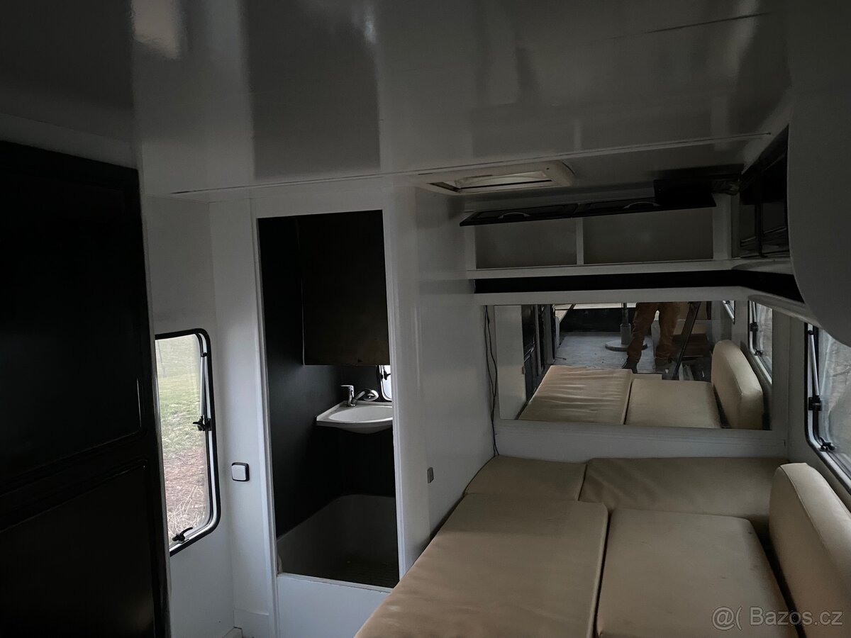 Karavan na trvalé stání - 5