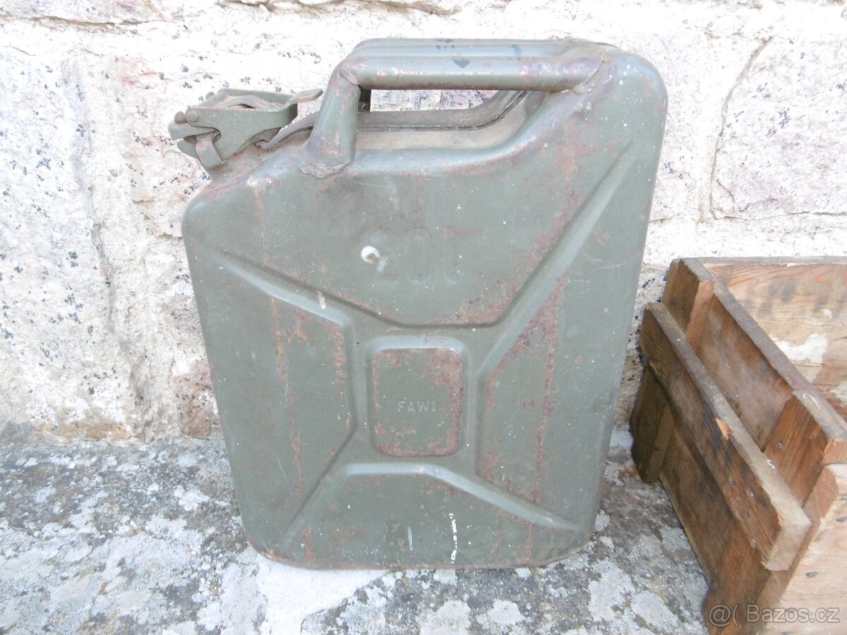 vojenské bedny retro staré - 5