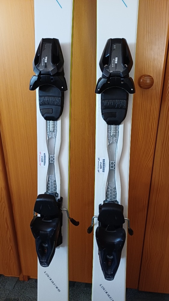 Lyže Kastle LX 85 - 5
