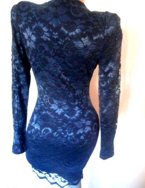 Luxusní krajkové šaty - 5