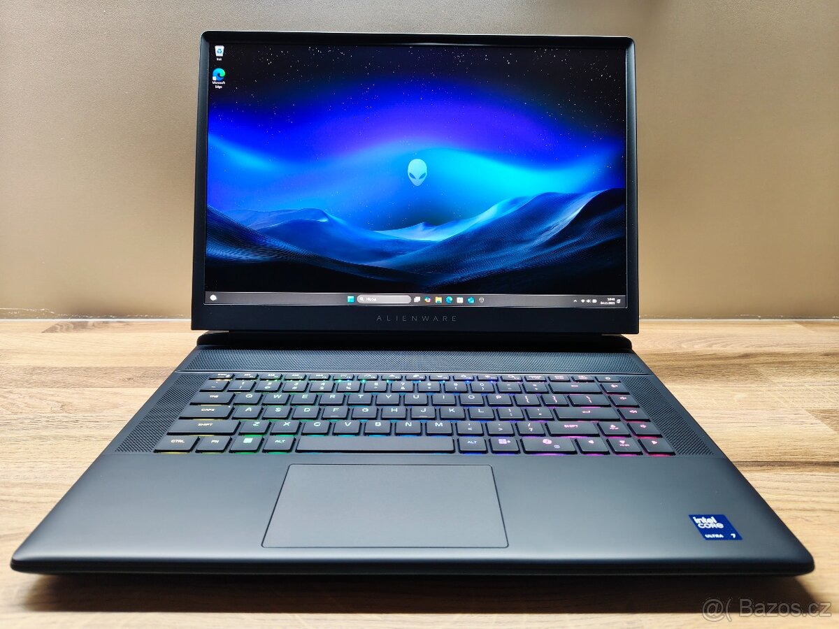 16" 240HZ_ALIENWARE 16 AREA-51_U7-255HX_16GB_RTX 5060 8GB - 5