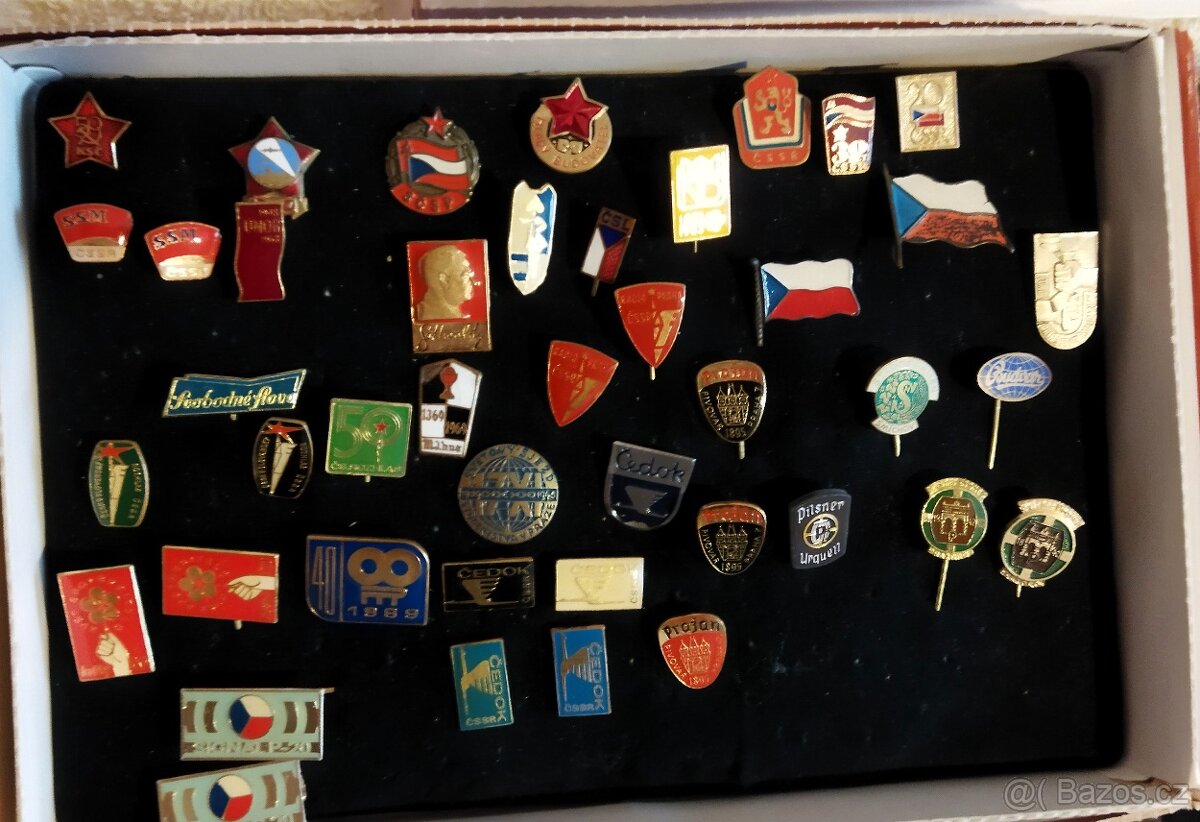 různé staré odznaky - 5