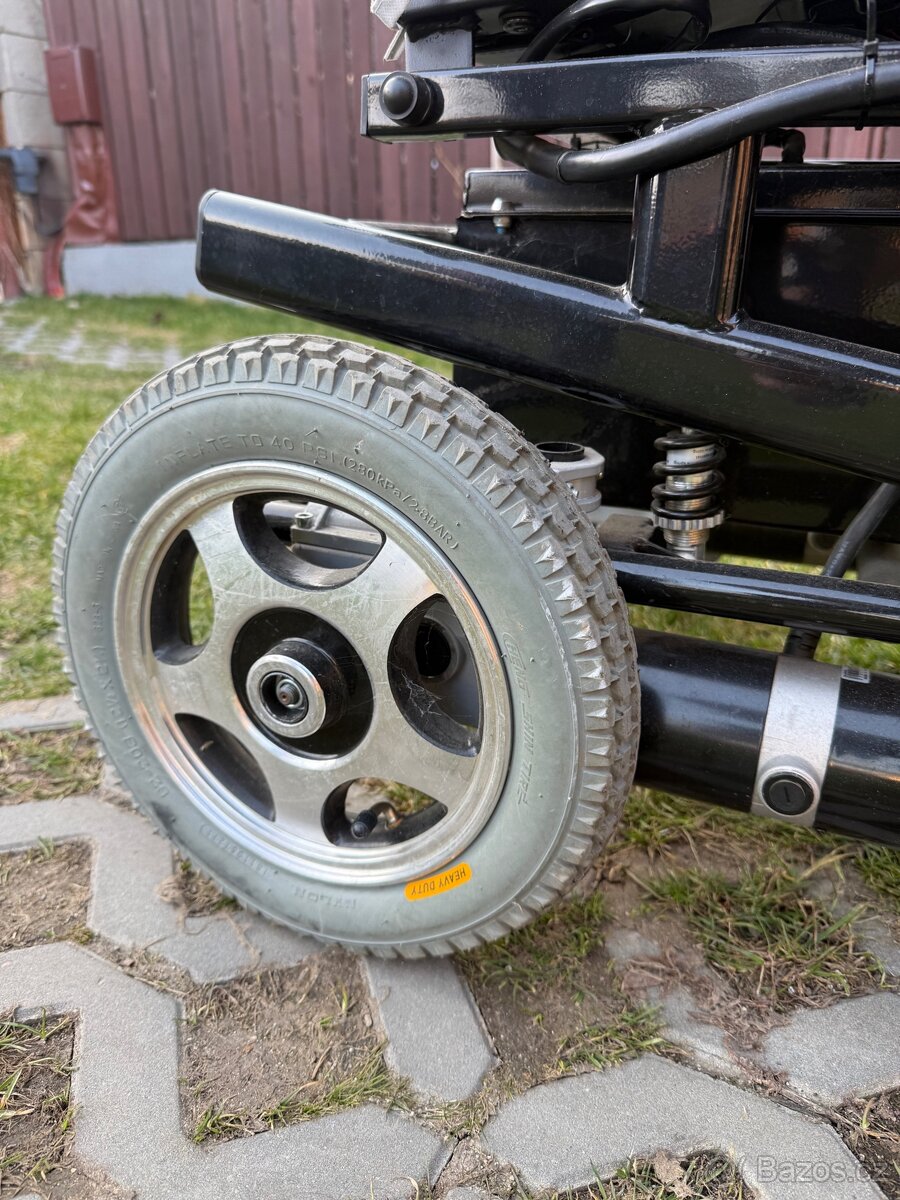 Elektrický invalidní vozík - 5