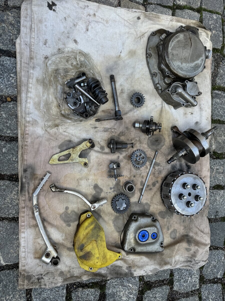 Suzuki RMZ 250 díly - 5