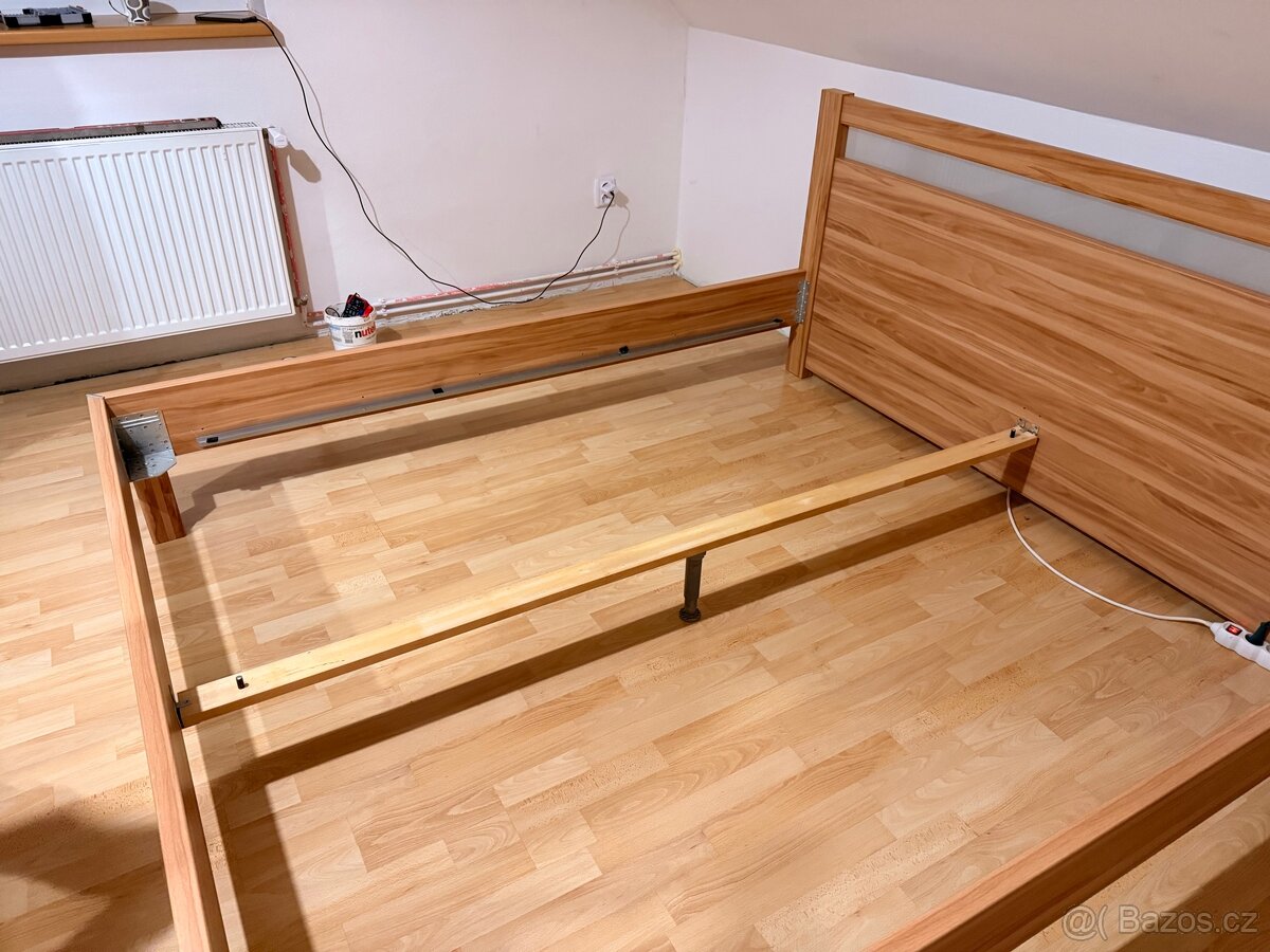 Manželská postel - 5