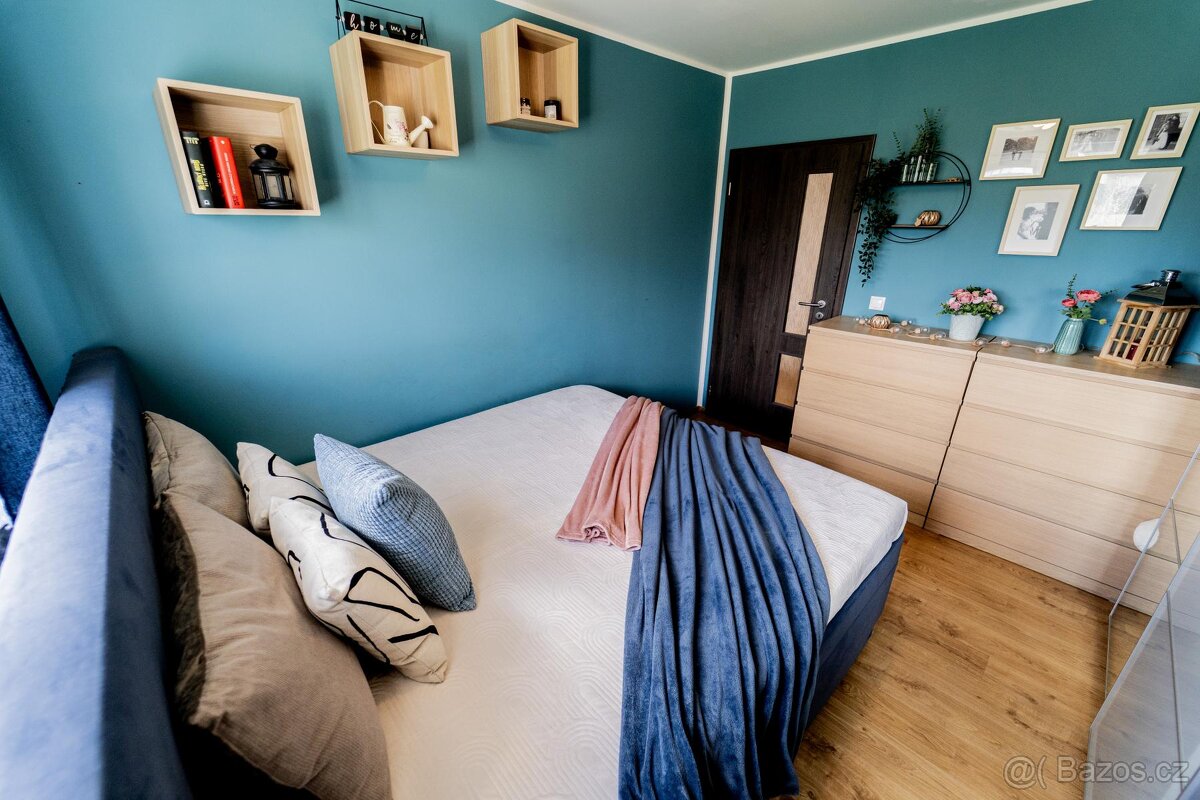 Hněvousice, prodej rodinného domu 5+kk 117 m2 na pozemku 601 - 5