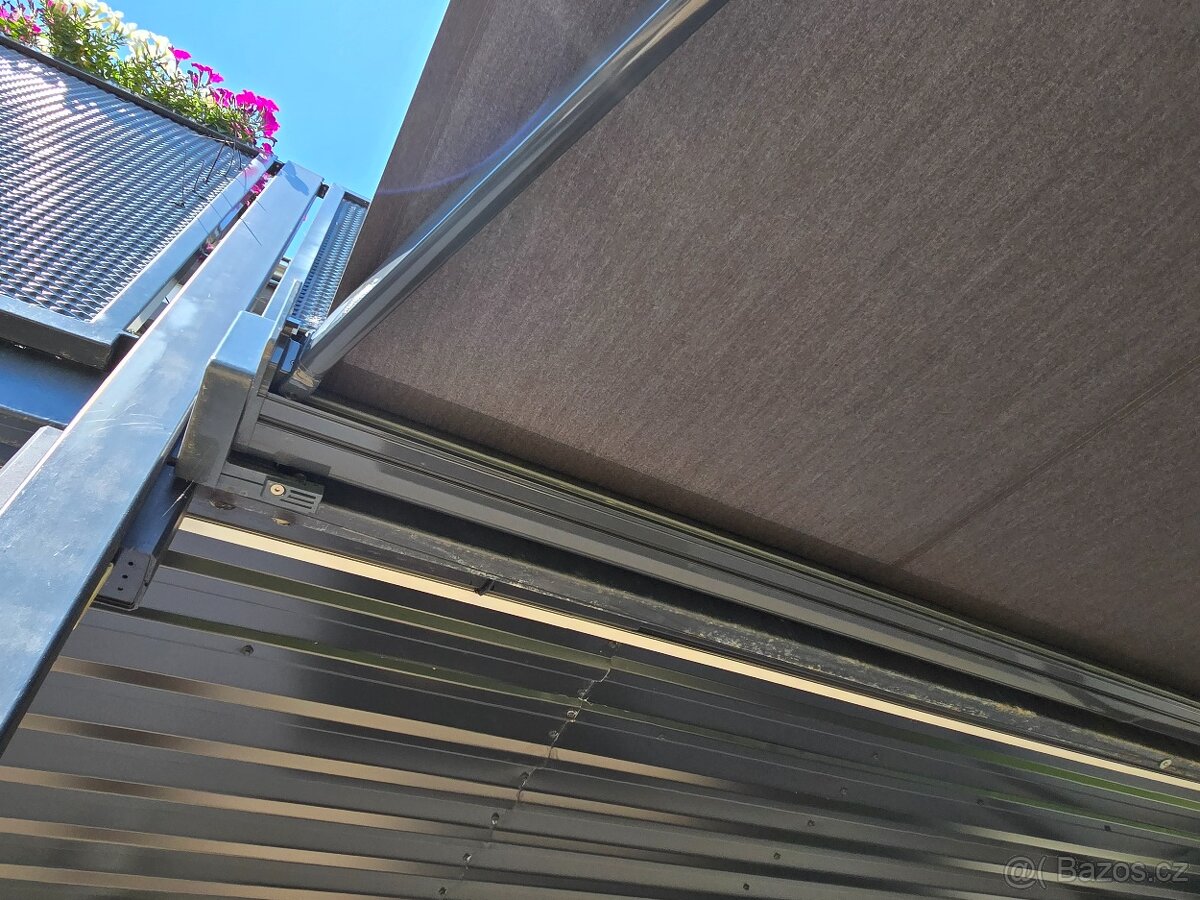 Kazetová markýza Somfy, Antracit - 5