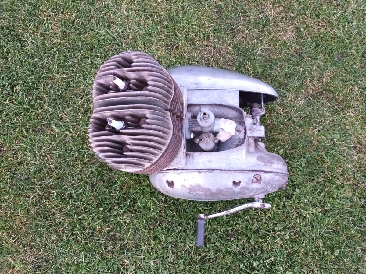 Motor JAWA 350 - 5