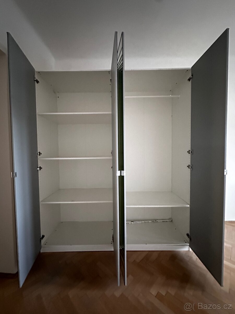 Zrcadlova 4 dverova skrin IKEA - 5