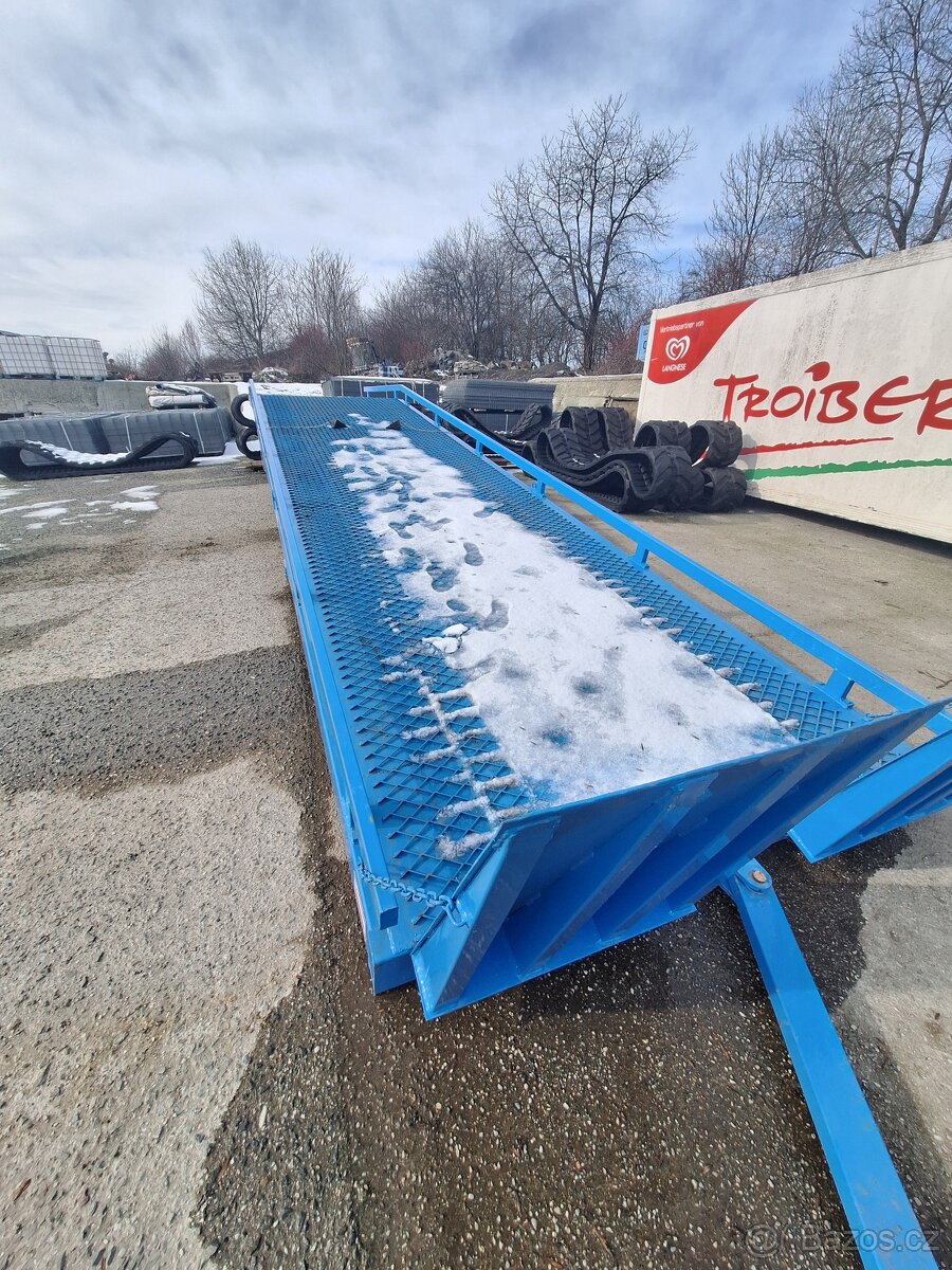 Naklapěcí rampa - 5