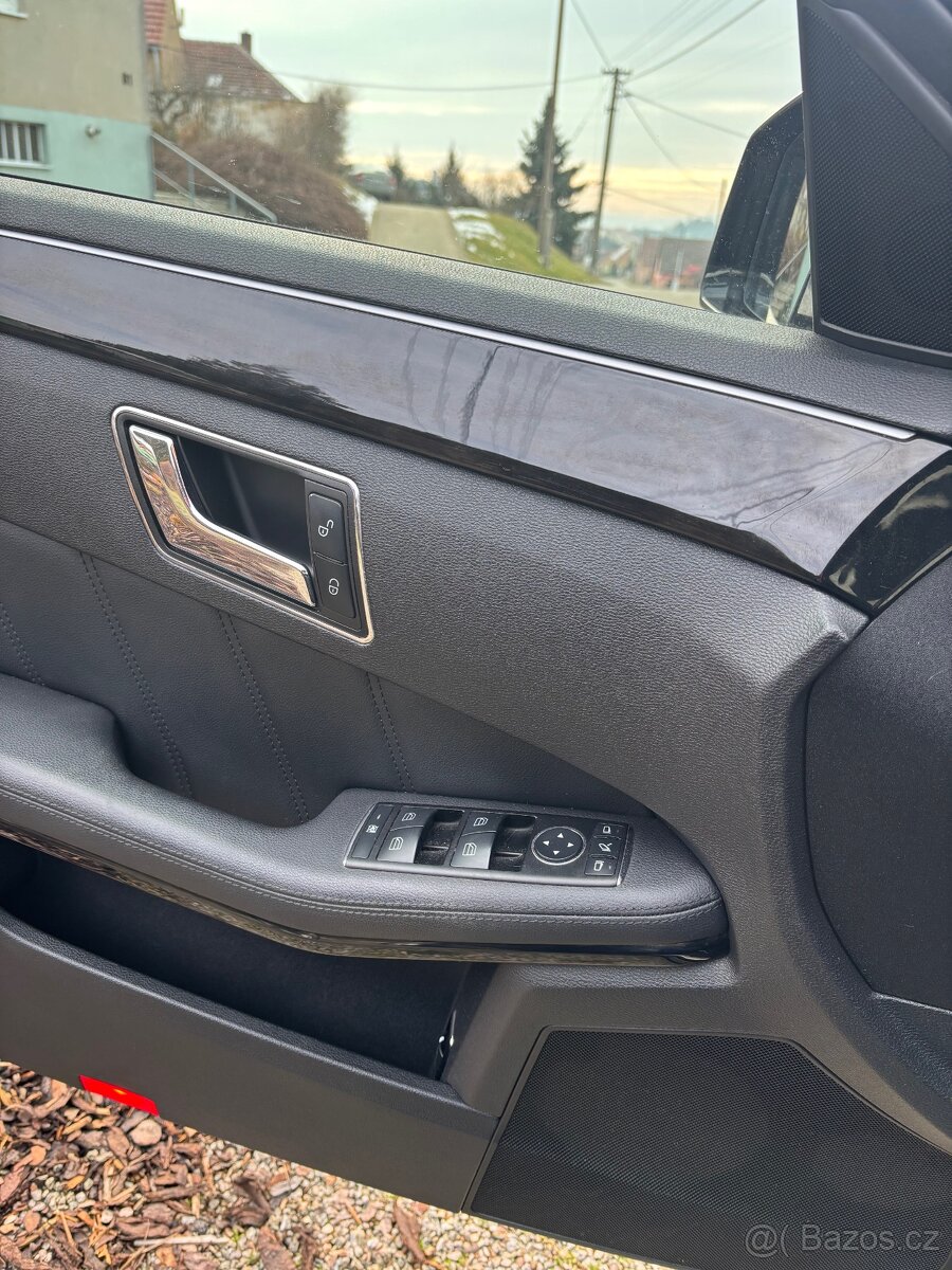 Mercedes-Benz Třídy E, E 220 CDI BlueEFFICIENCY - 5
