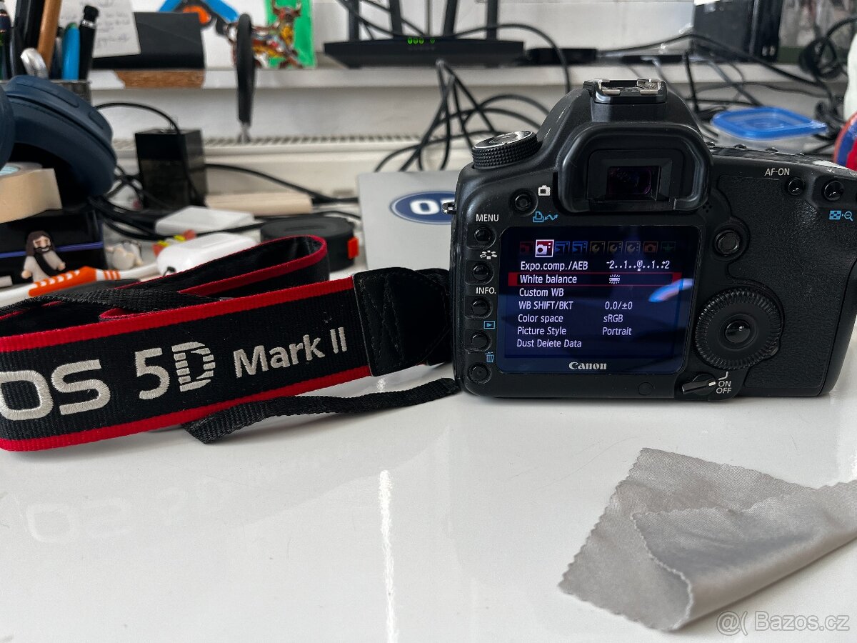Canon 5D Mark II - 5