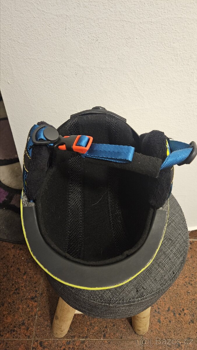 Lyžařská helma značky Bollé B-FREE - 5