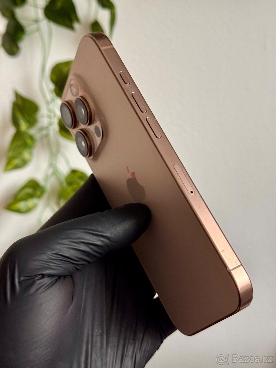 iPhone 16 Pro 512GB zlatý - 94% baterie - 5