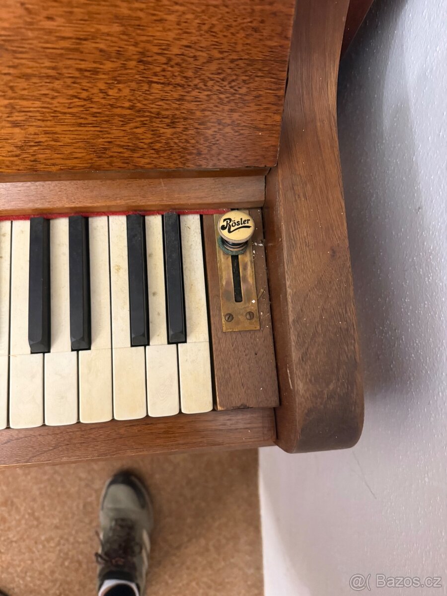 Piano Rösler - 5