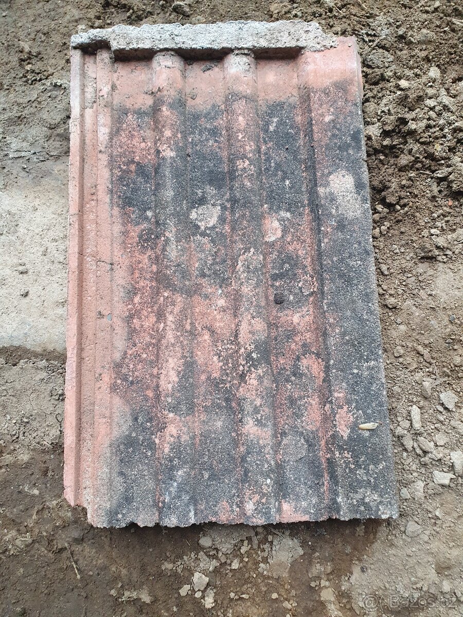 Prodám střešní tašky - 5