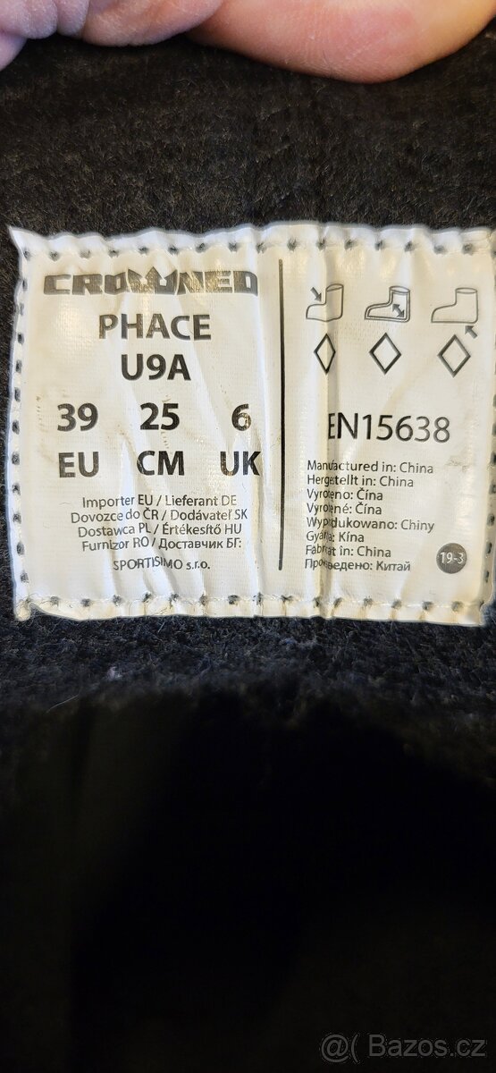 Prodám pán.brusle CROWNED vel.39 - 5