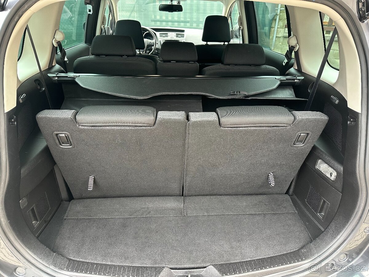 Mazda 5 2.0 110kW 2015 126422km 7.míst - 5
