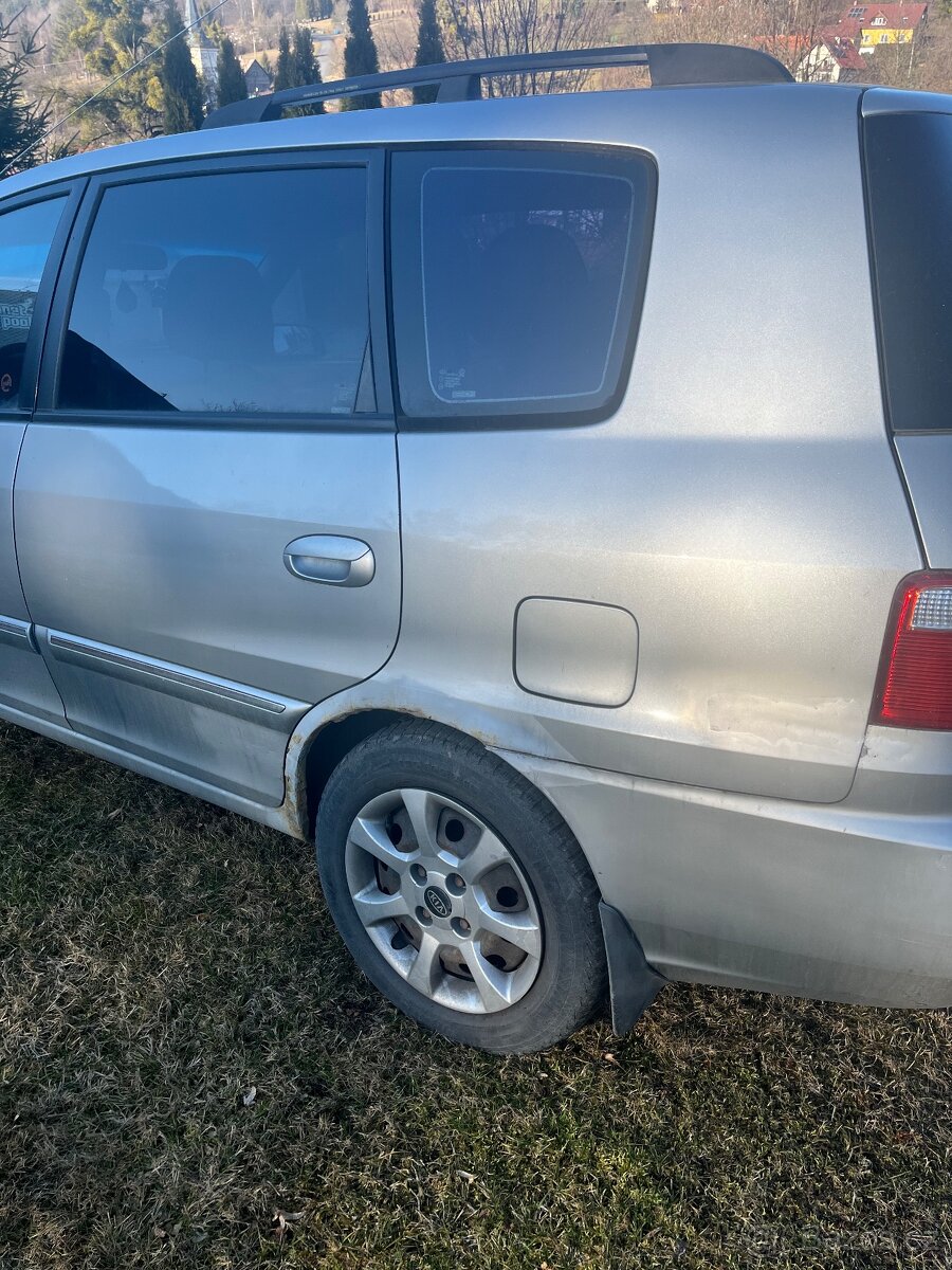 Kia Carens 2.0 CRDI r. 2005 - 5