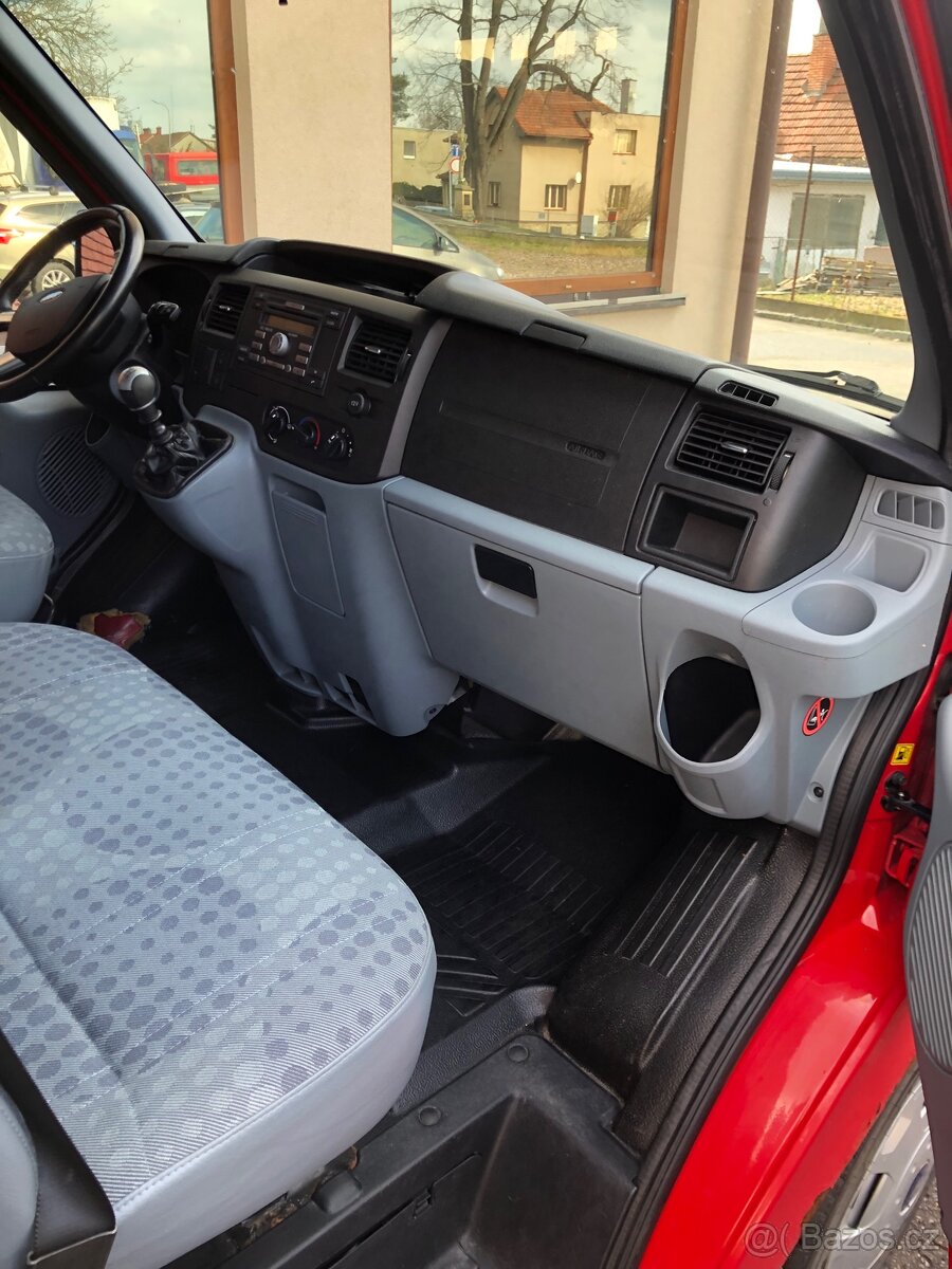 FORD Transit Bus 9 míst , 300S , 2,2 CRDI , 92 kw. - 5