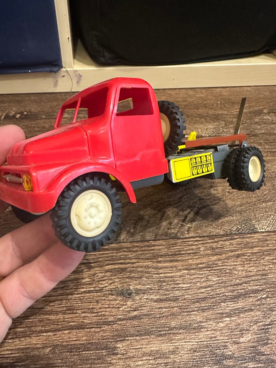 ITES NÁKLADNÍ AUTO PRAGA - 5