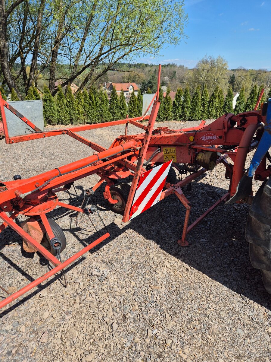 Obraceč sena Kuhn GF8501 MH - 5