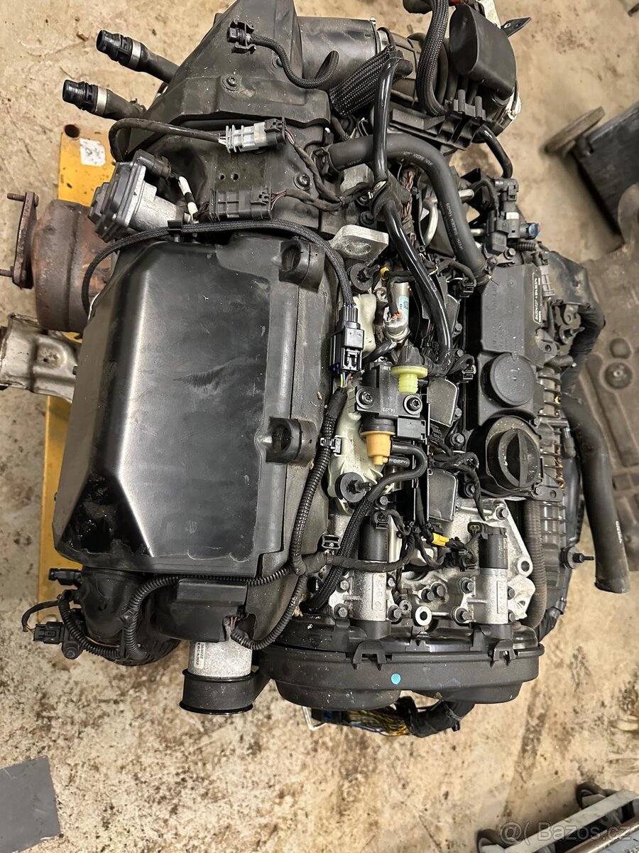 Volvo motor 2.0 benzín B4204T27 - 5