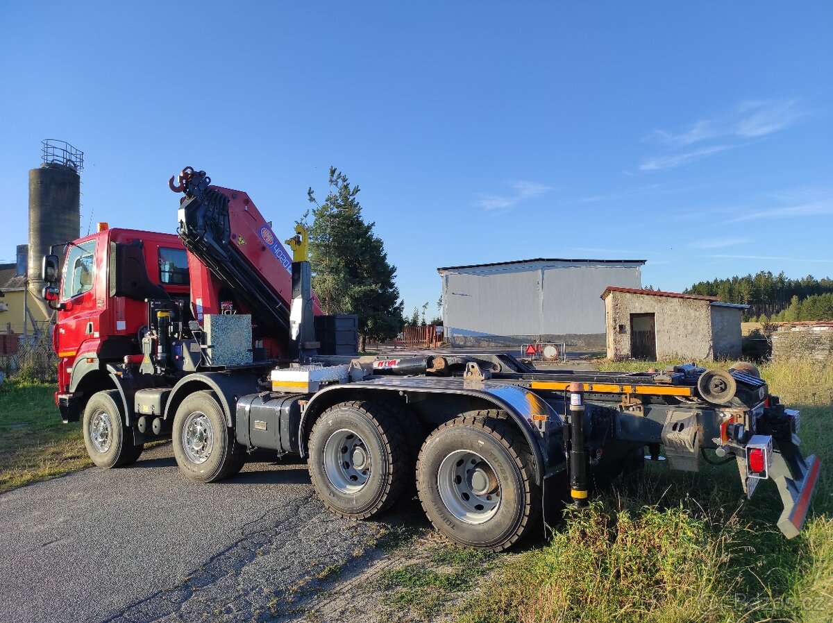 TATRA Phoenix 8x6 - nosič kontejnerů + SILNÁ hydraul. ruka - 5