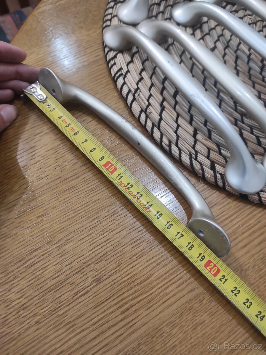 Kovové úchyty 24ks - 5