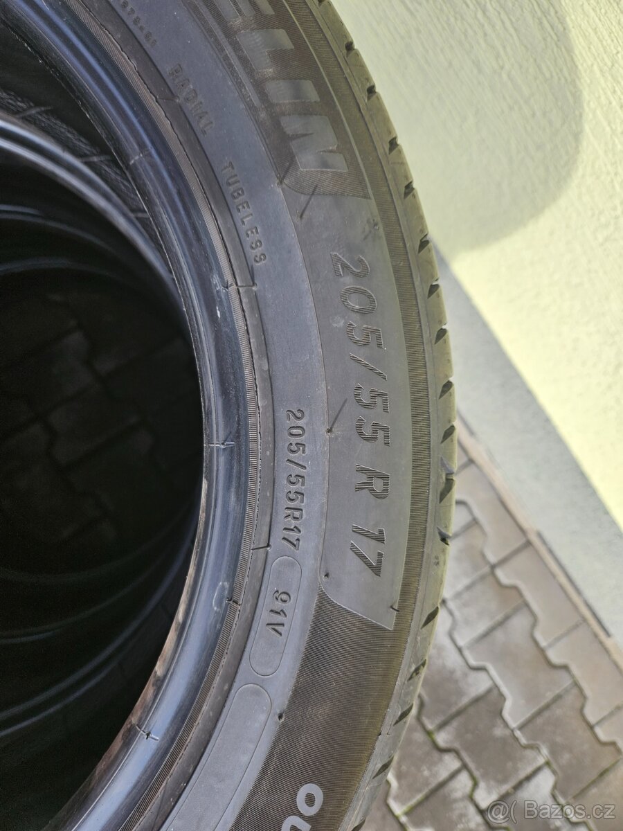 205 55 17 Michelin let.pneu 6-6,5mm DOT2022 - 5
