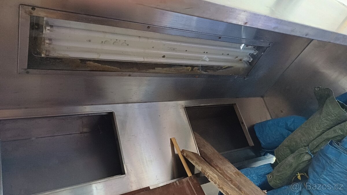 Digestoře - soustava včetně olejových filtrů - 5