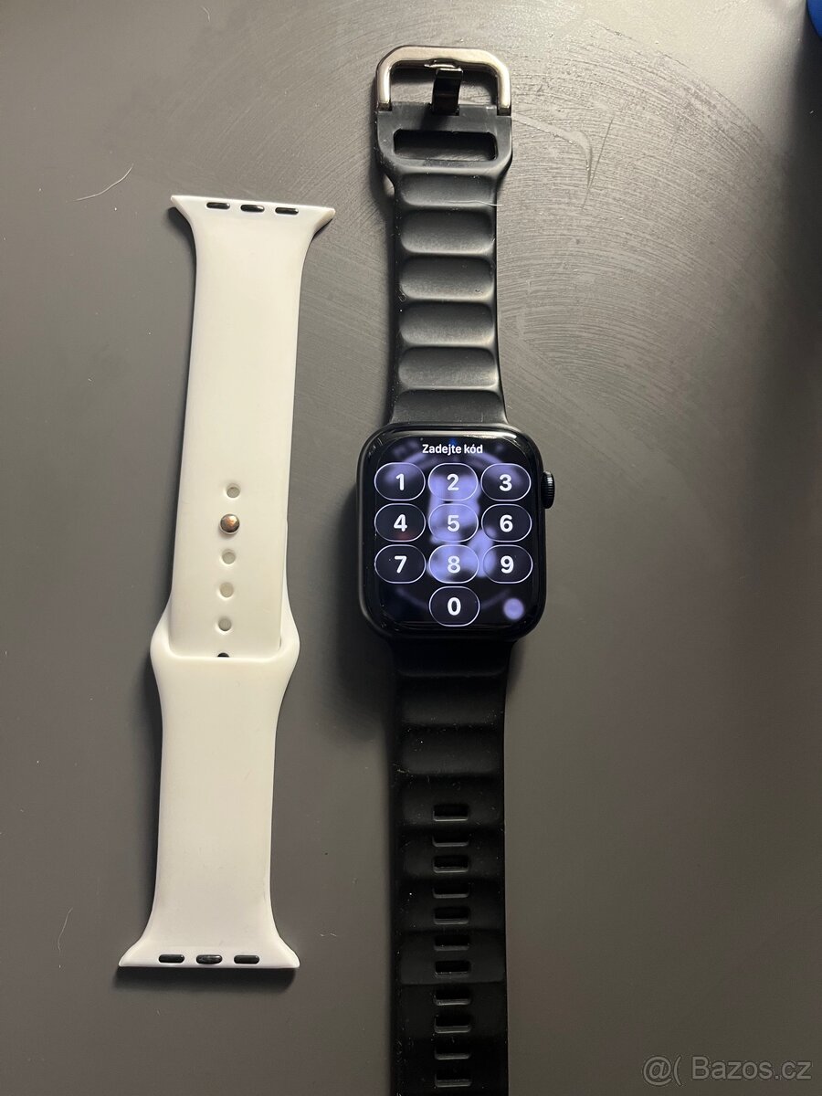 Apple Watch 9 45mm Cellular - 5