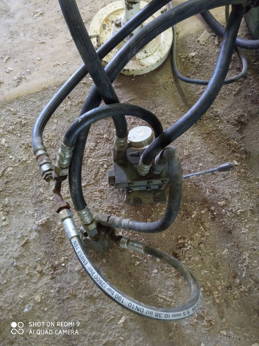 Hydraulika k brusce BN 102 - rezervováno do 27. 1. - 5