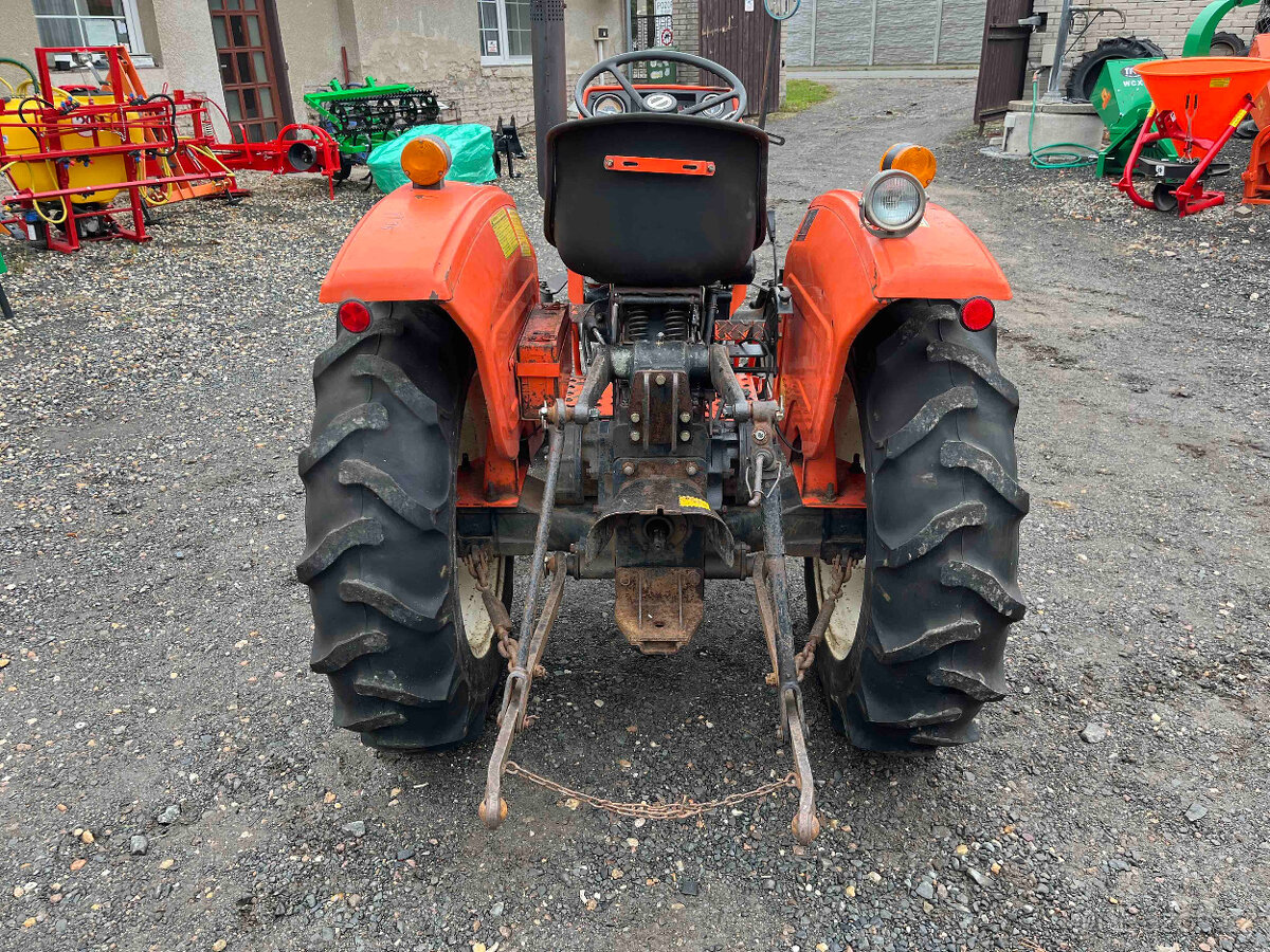 Hinomoto E 264 D , 4x4 - 5