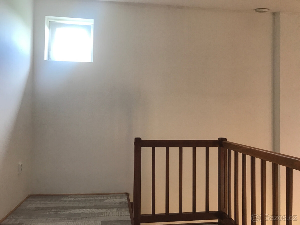 Dlouhodobý pronájem bytu 1+kk v Olomouci Bělidlech - 5